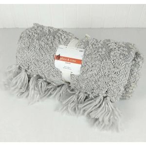 NWT Place & Time Gray Sofa Throw Blanket w/ Fringe Textured Decorative